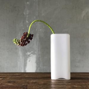 VASE LAYERS SMALL - BLANC OPALE